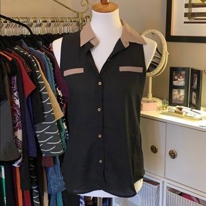 Sleeveless button down blouse